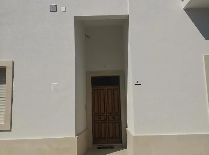 ゲストハウス Casa Rica 3*