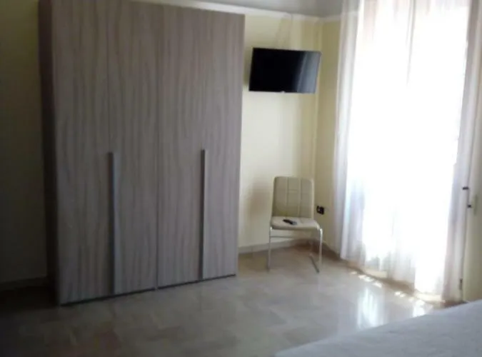Pensión Casa Rica 3*